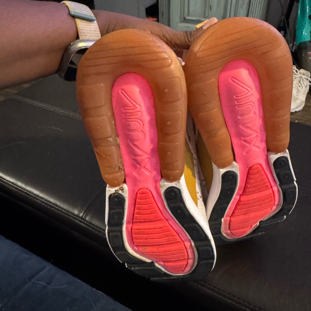 Nike Air Max 270 Pink and Gold Sneakers - Picture 12 of 15
